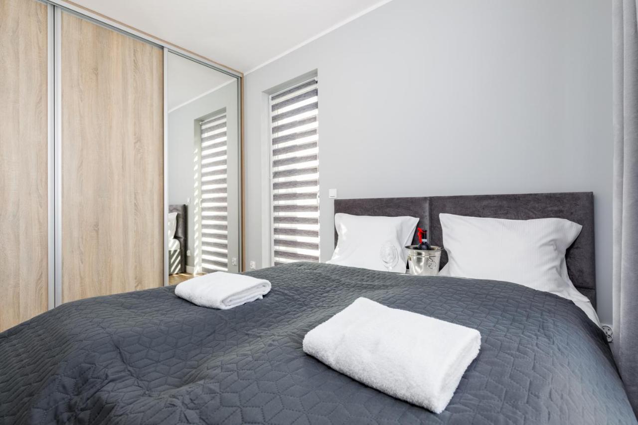 Apartment With Parking 500 M From The Sea By Noclegi Renters Miedzywodzie Bagian luar foto